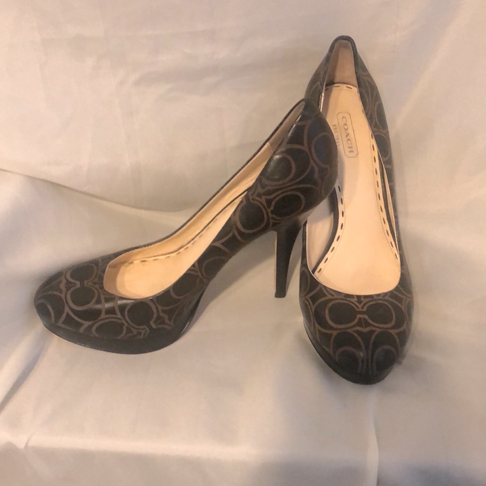 Coach Basil black and whisky logo heels size 7.5